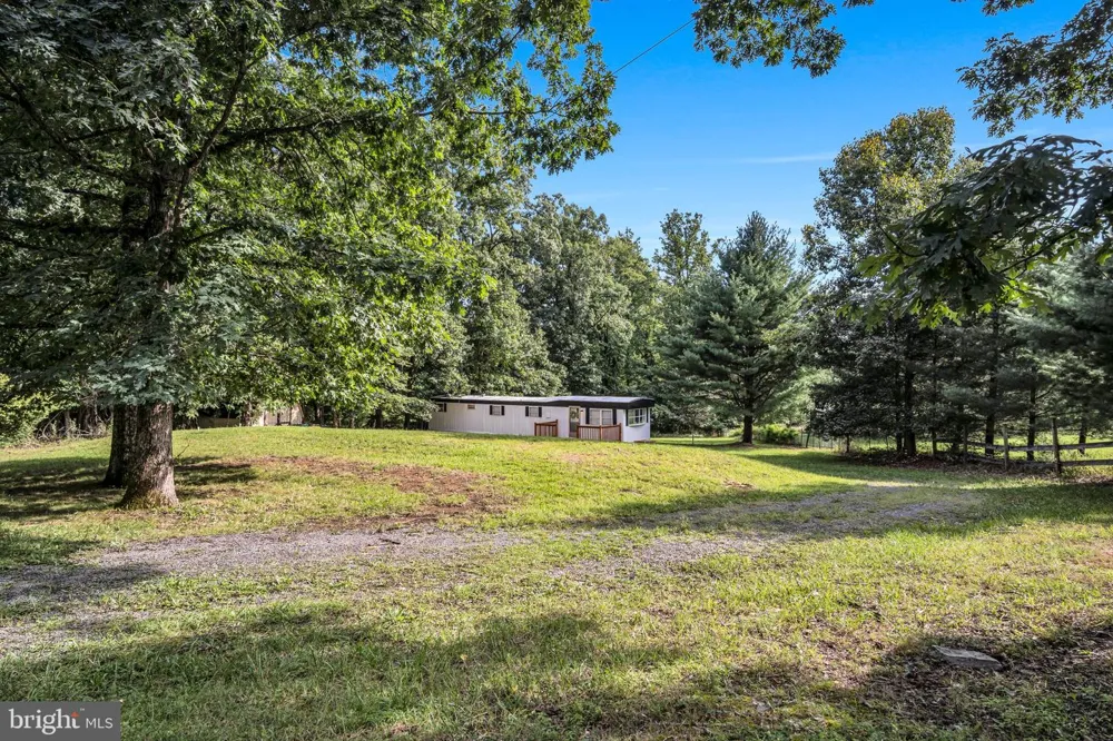 247 WHISKEY SPRINGS ROAD Dillsburg, PA 17019