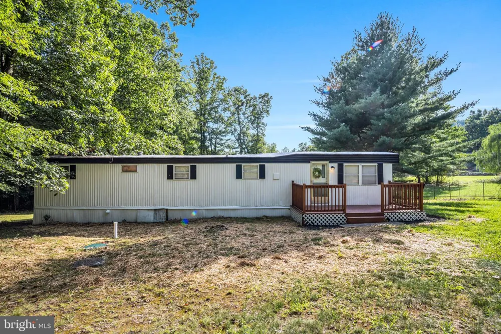 247 WHISKEY SPRINGS ROAD Dillsburg, PA 17019
