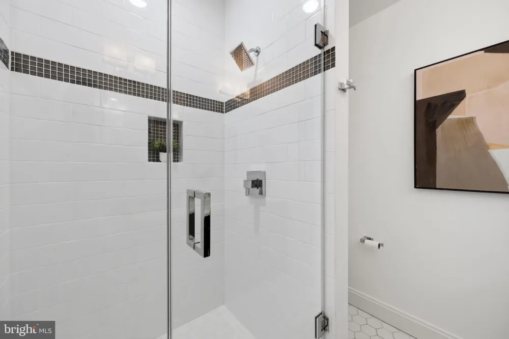1696 LANIER PLACE NW #3 Washington, DC 20009