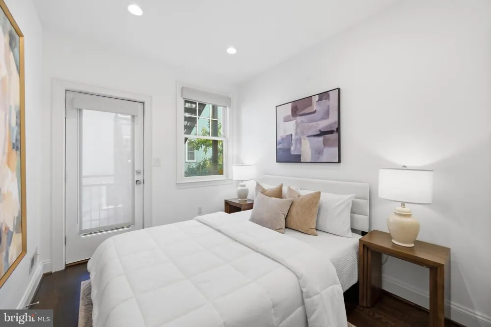 1696 LANIER PLACE NW #3 Washington, DC 20009