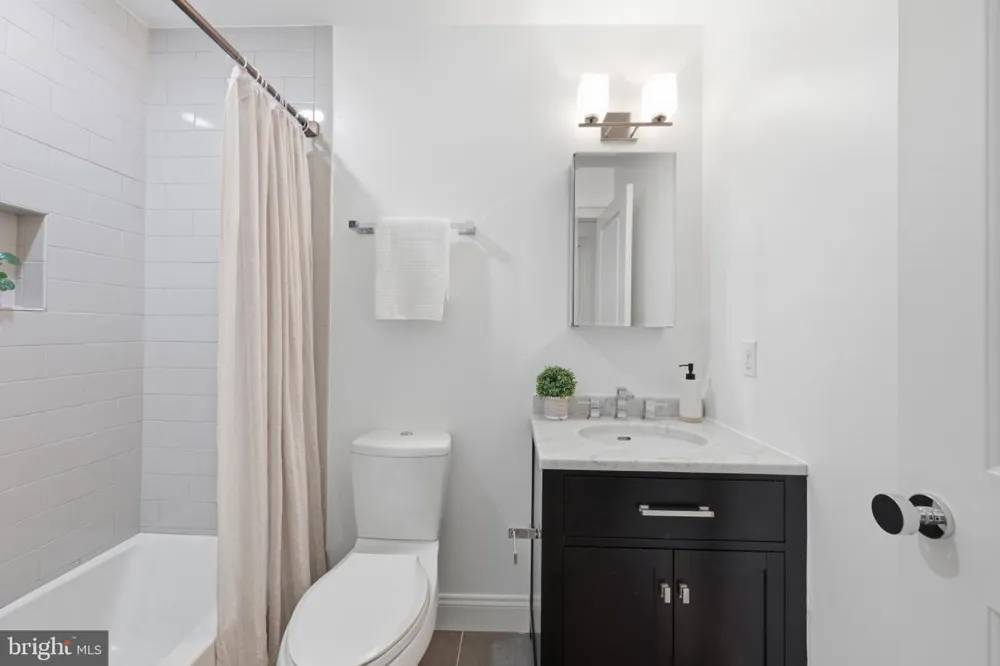 1696 LANIER PLACE NW #3 Washington, DC 20009