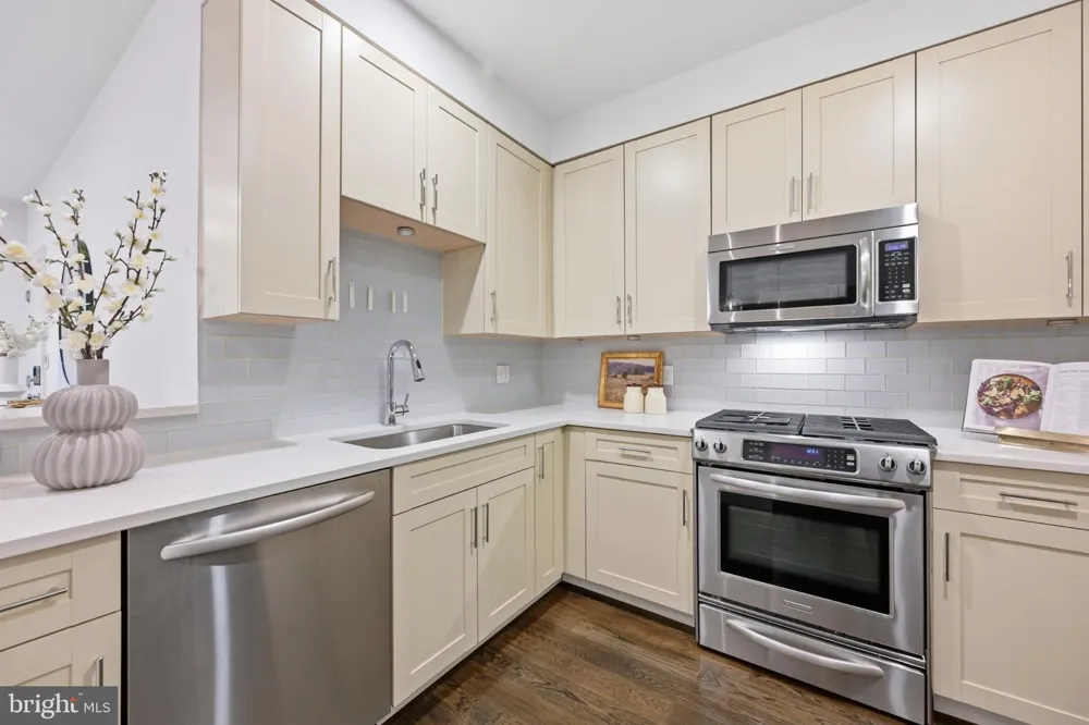 1696 LANIER PLACE NW #3 Washington, DC 20009