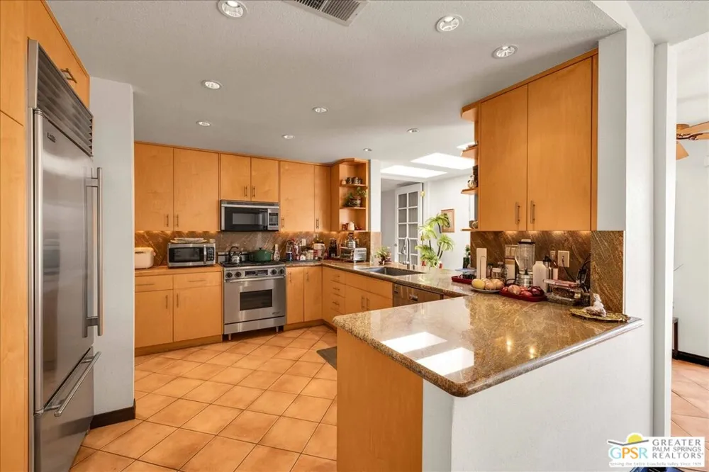 2861 Sundance Circle Palm Springs, CA 92262