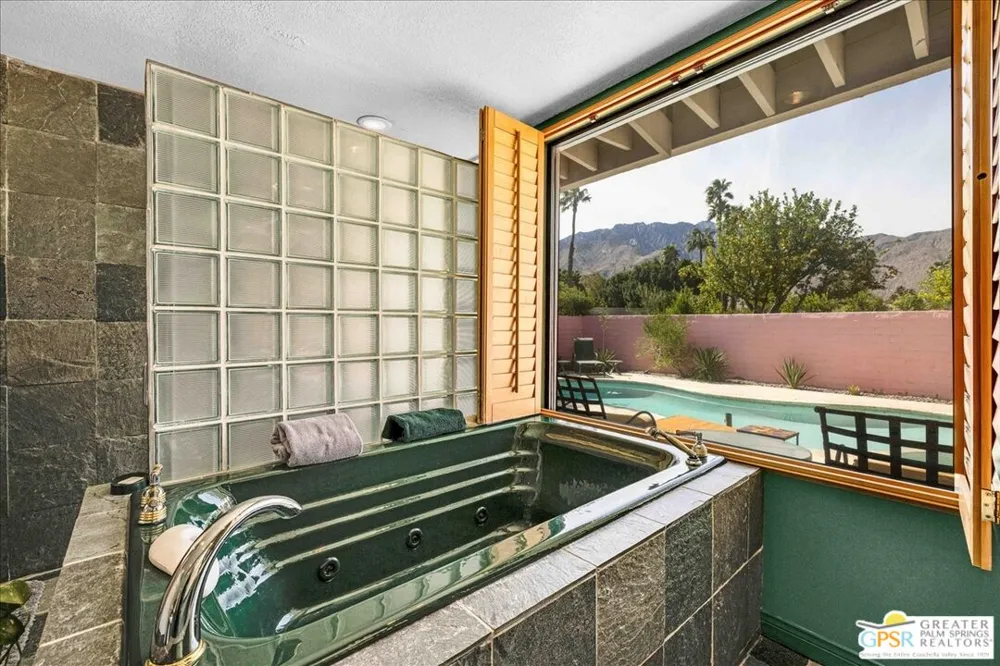 2861 Sundance Circle Palm Springs, CA 92262