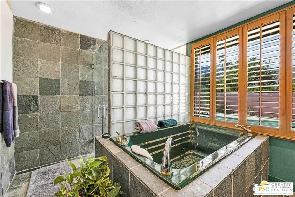 2861 Sundance Circle Palm Springs, CA 92262