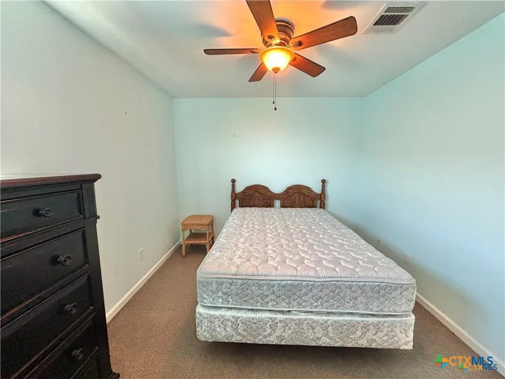 512 W Adams Street Port O'Connor, TX 77982