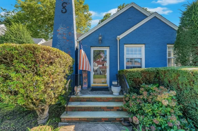 65 Fairmount Ave Clifton City, NJ 07011