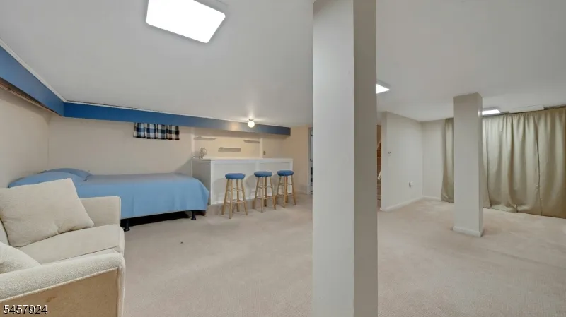 65 Fairmount Ave Clifton City, NJ 07011