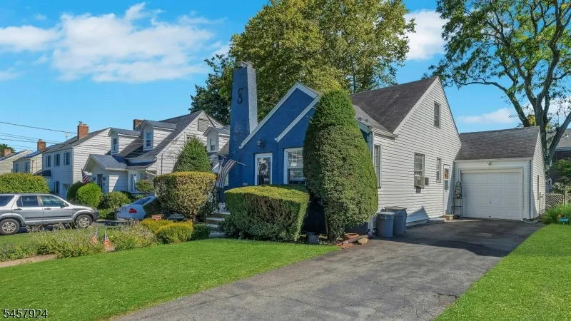 65 Fairmount Ave Clifton City, NJ 07011