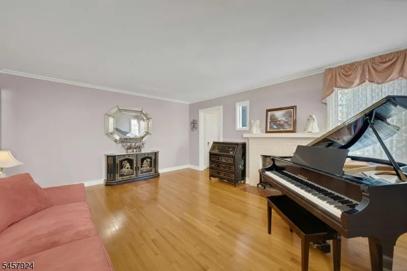 65 Fairmount Ave Clifton City, NJ 07011