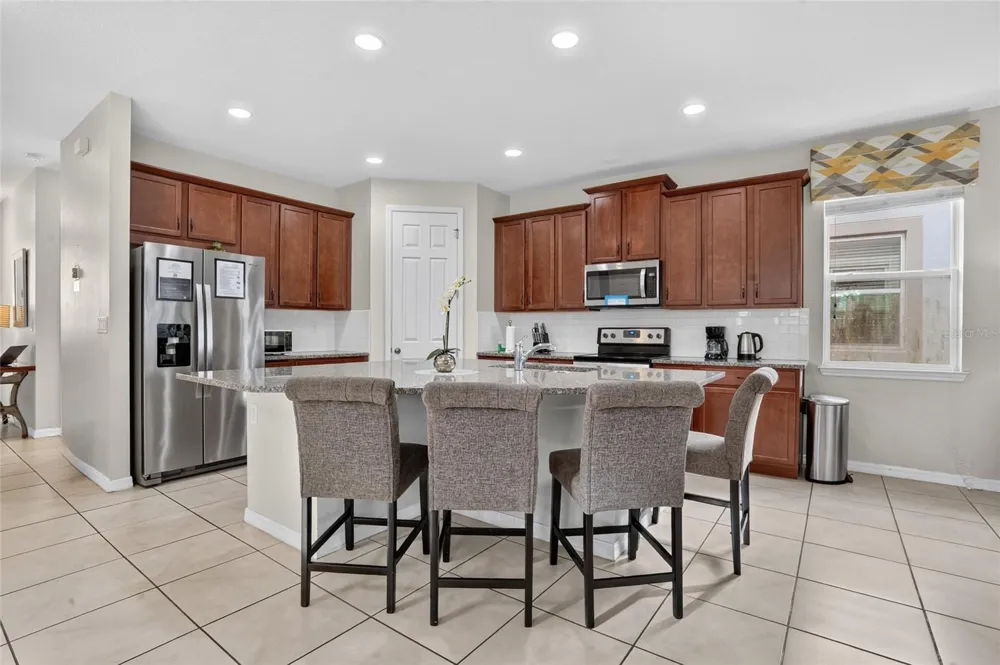 9007 PELICAN COVE TRACE Kissimmee, FL 34747