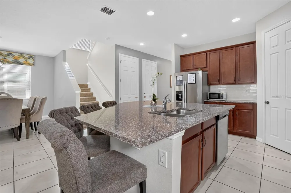 9007 PELICAN COVE TRACE Kissimmee, FL 34747