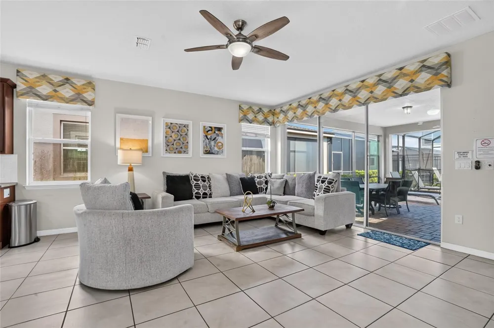9007 PELICAN COVE TRACE Kissimmee, FL 34747