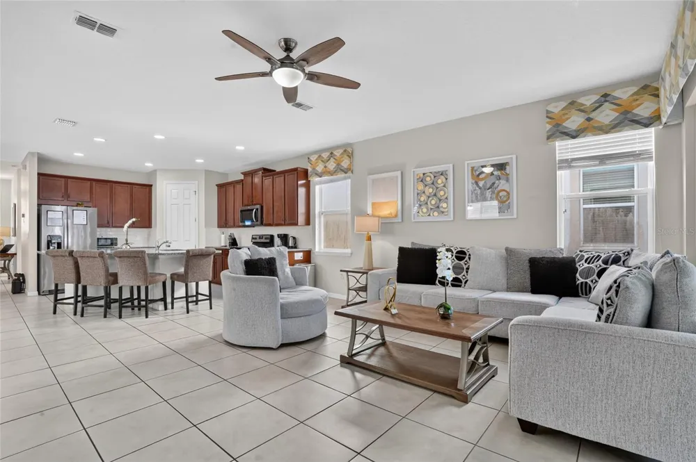 9007 PELICAN COVE TRACE Kissimmee, FL 34747