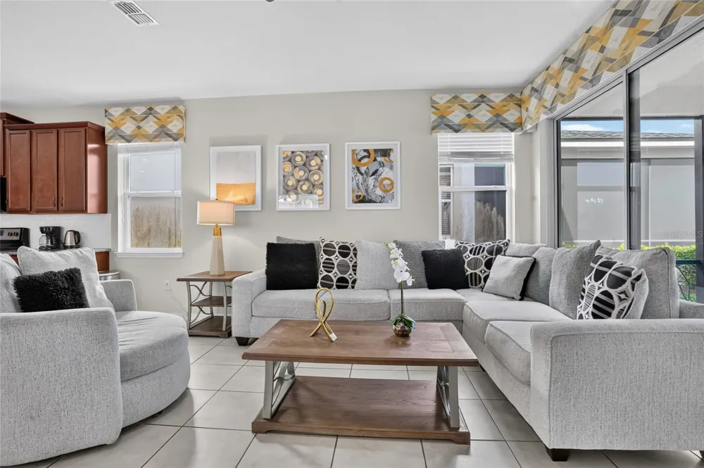 9007 PELICAN COVE TRACE Kissimmee, FL 34747