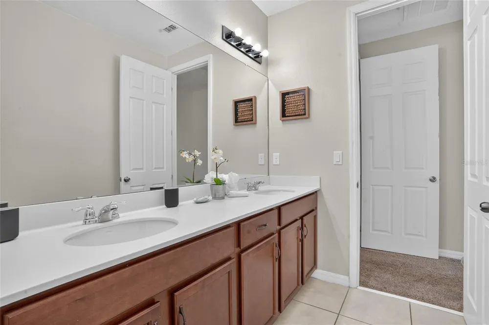 9007 PELICAN COVE TRACE Kissimmee, FL 34747