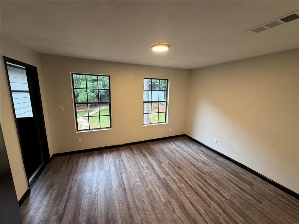 1413 STONE MILL Trace Stone Mountain, GA 30083