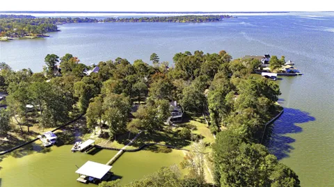 416 Island Dr