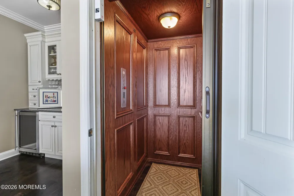 31 Marin Lane Beach Haven West, NJ 08050