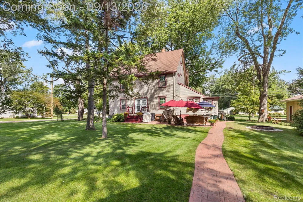 12766 Harris Street Carleton Village, MI 48117