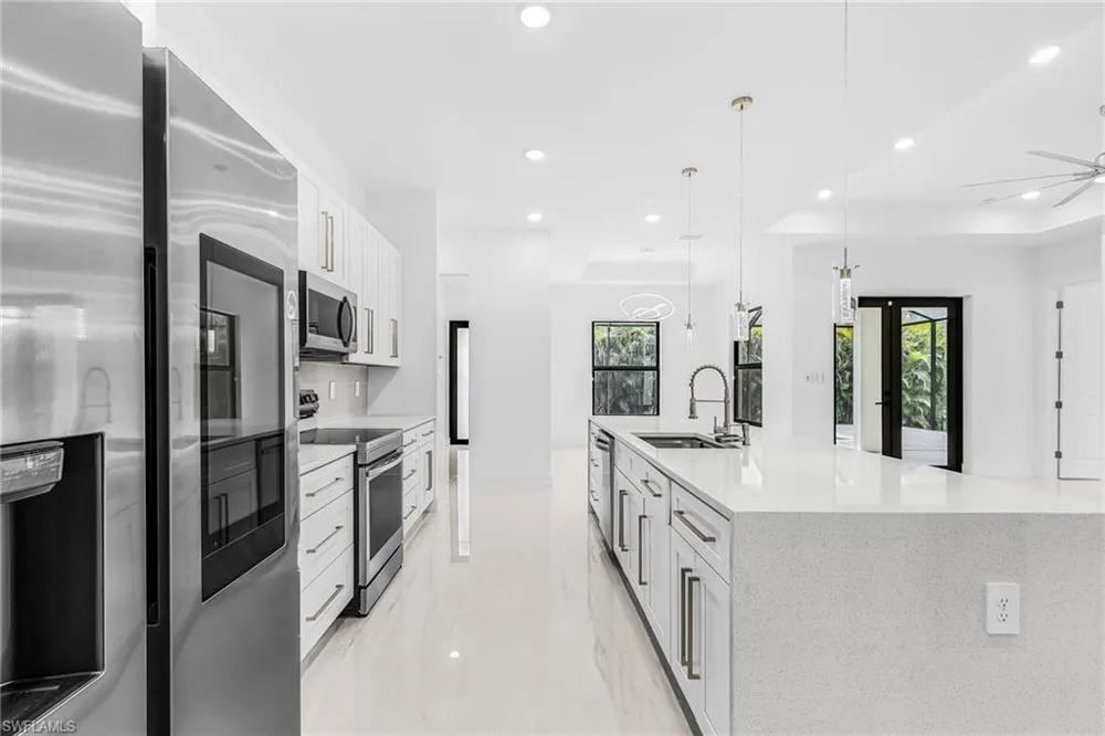 1640 NW 38th Avenue Cape Coral, FL 33993