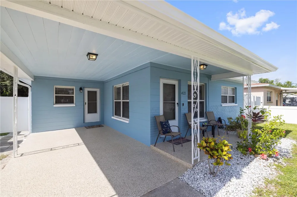 4122 W GRAY STREET Tampa, FL 33609