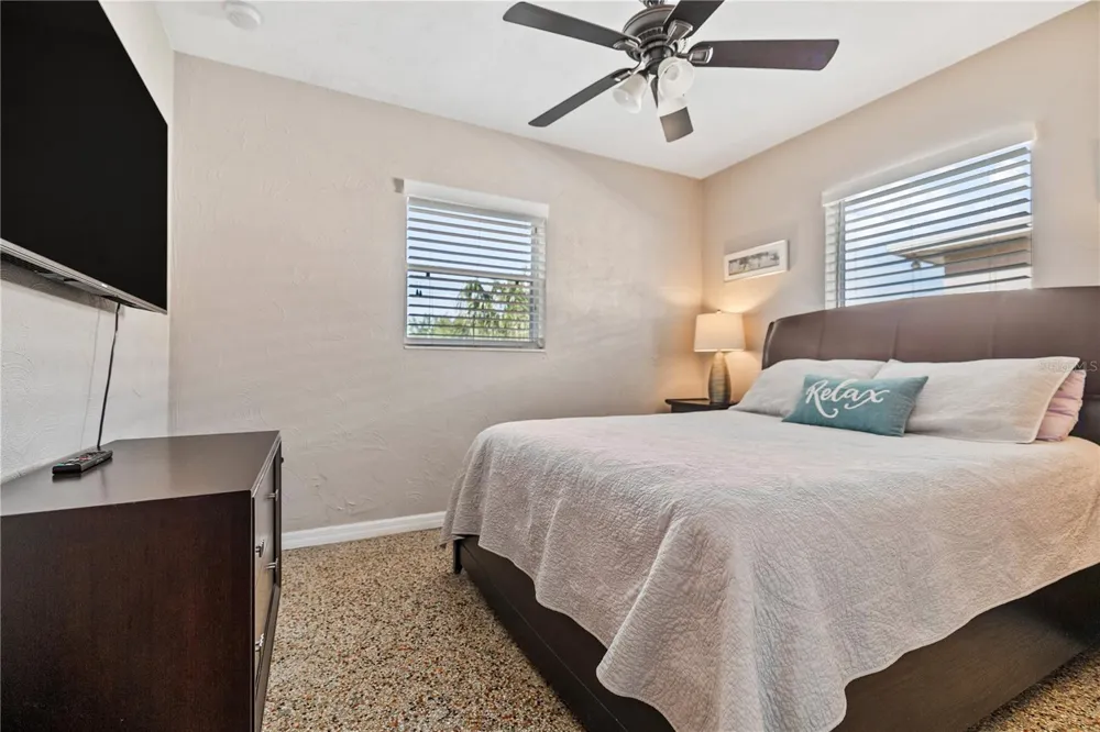 4122 W GRAY STREET Tampa, FL 33609