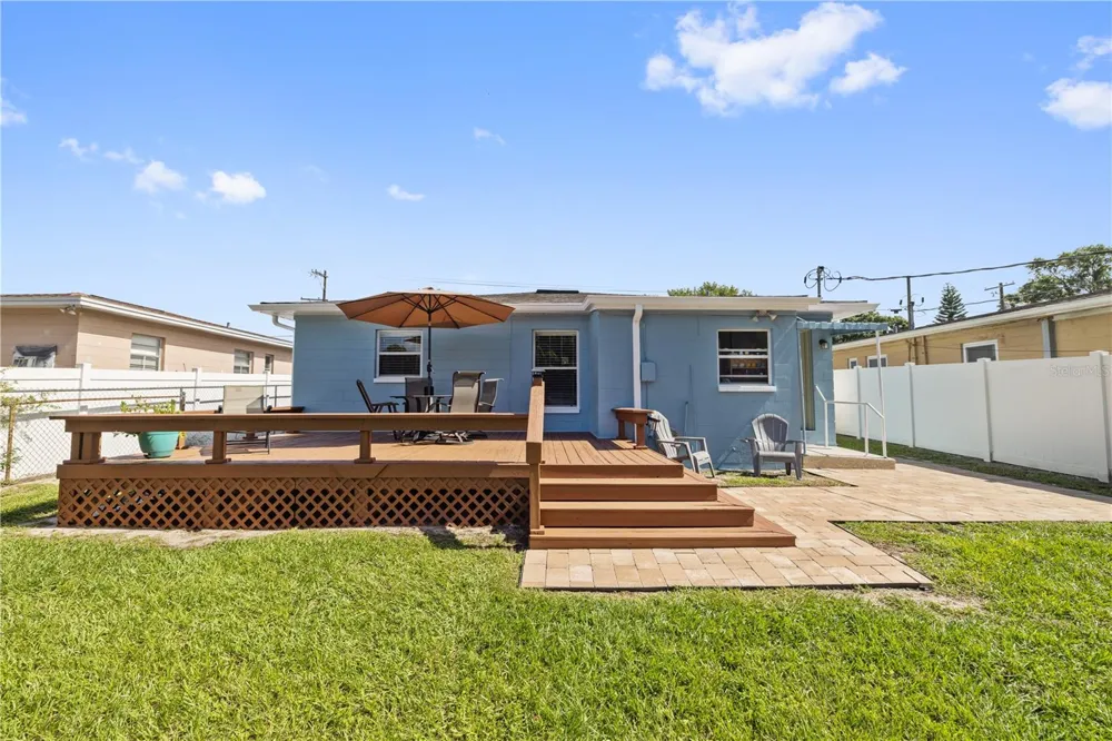 4122 W GRAY STREET Tampa, FL 33609