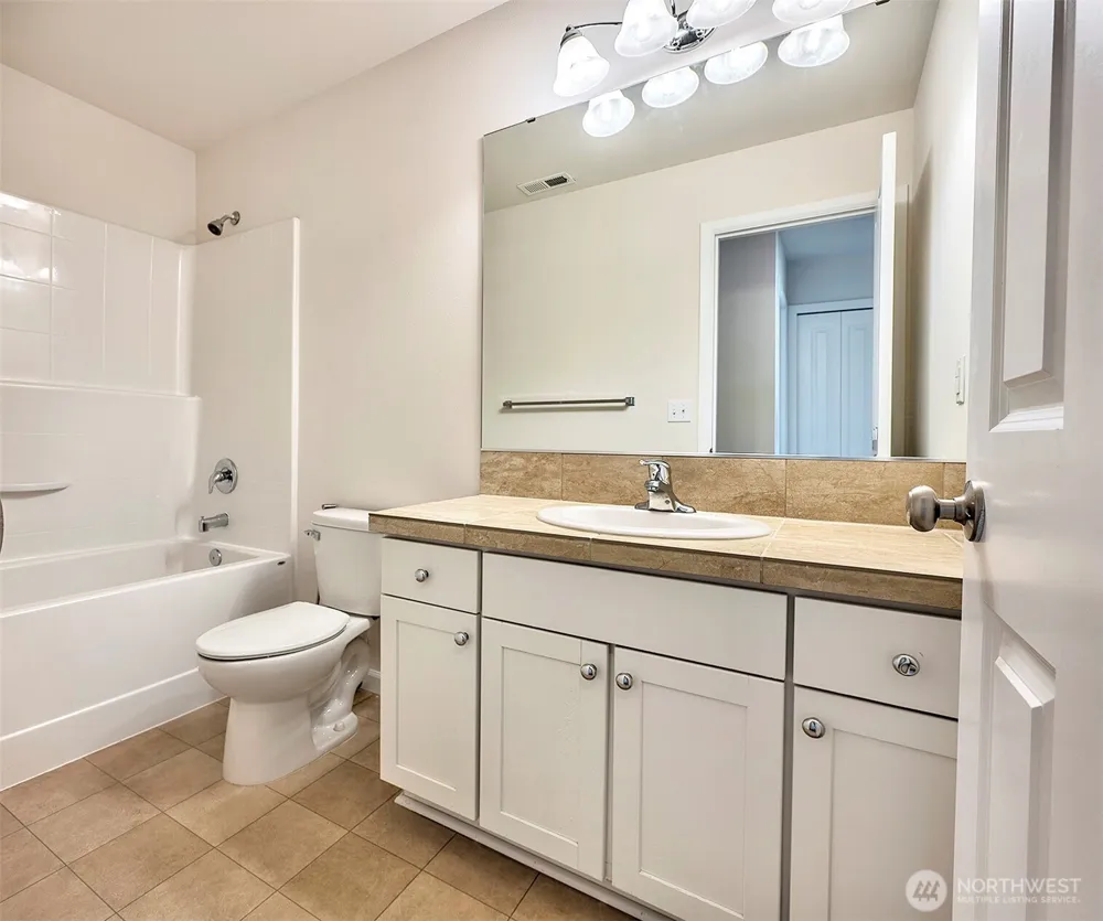 20231 4th Place W Lynnwood, WA 98036