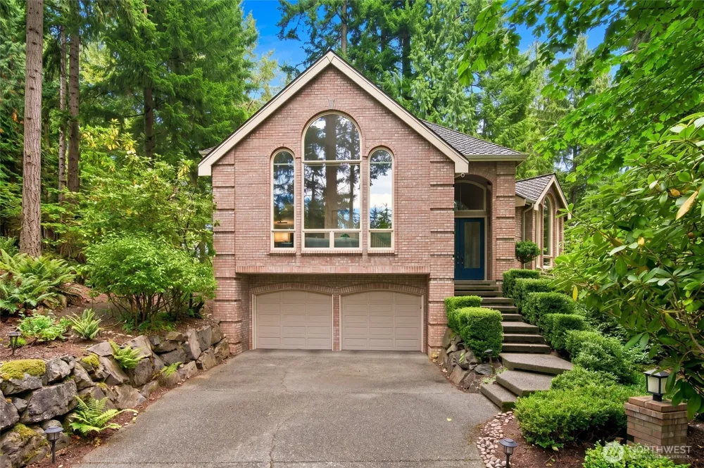 4856 167th Avenue SE Bellevue, WA 98006