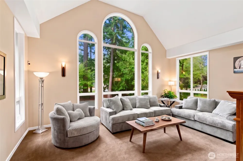 4856 167th Avenue SE Bellevue, WA 98006