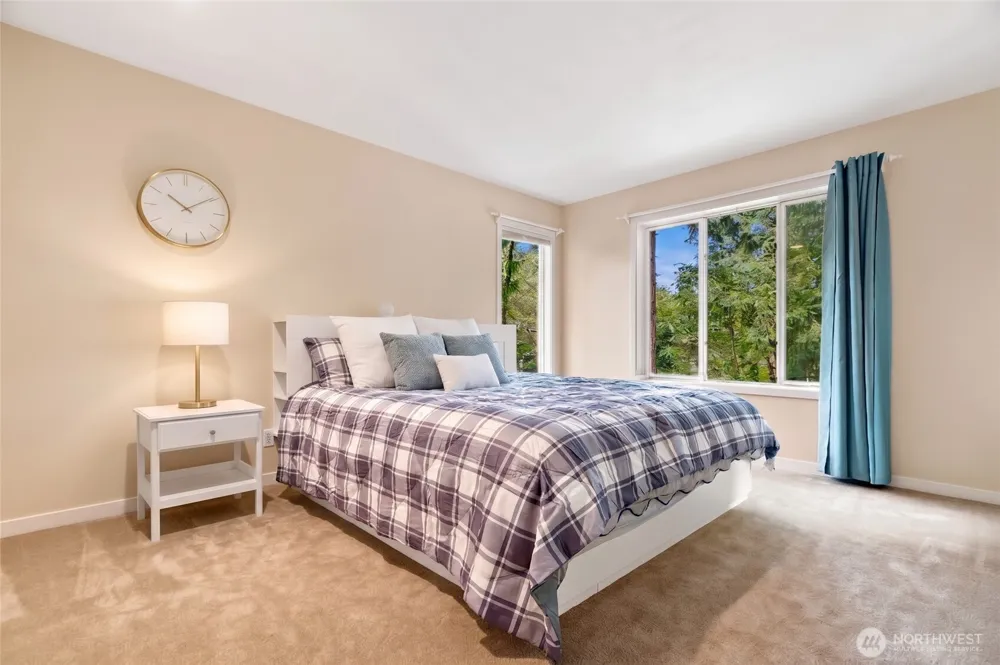 4856 167th Avenue SE Bellevue, WA 98006