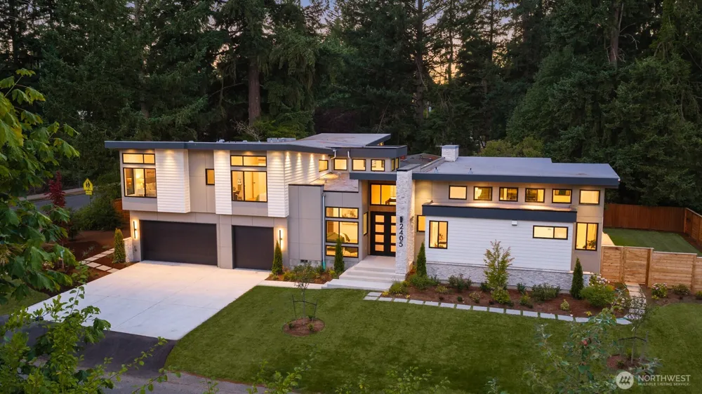 2405 162nd Avenue NE Bellevue, WA 98008