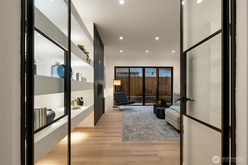 2405 162nd Avenue NE Bellevue, WA 98008