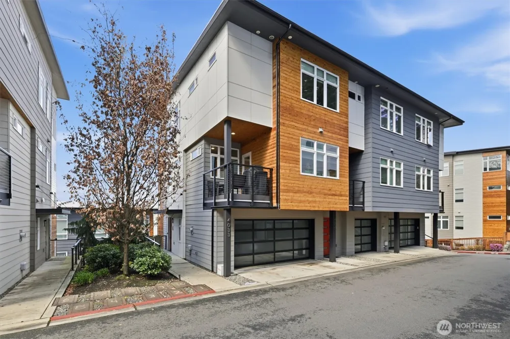 4033 129th Place SE Bellevue, WA 98006