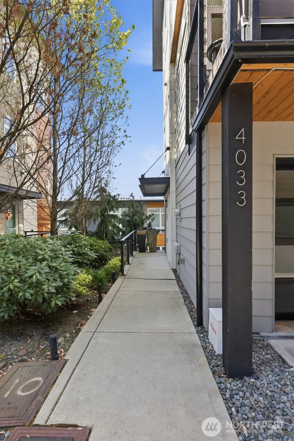 4033 129th Place SE Bellevue, WA 98006