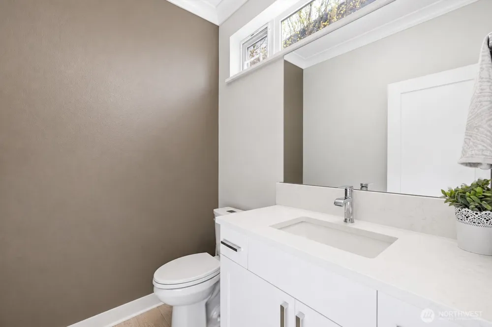 4033 129th Place SE Bellevue, WA 98006