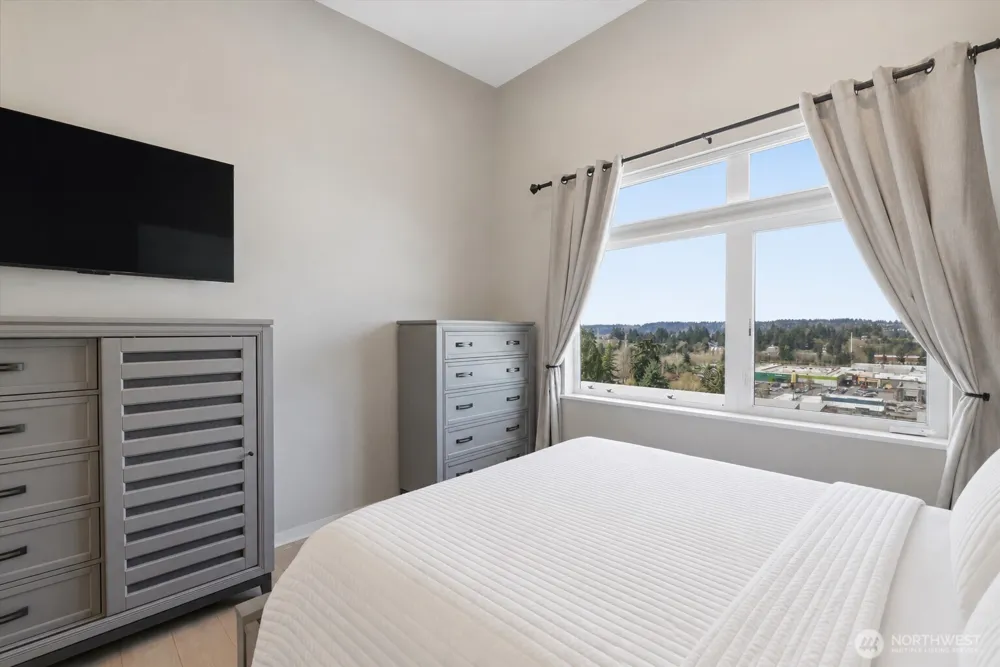 4033 129th Place SE Bellevue, WA 98006