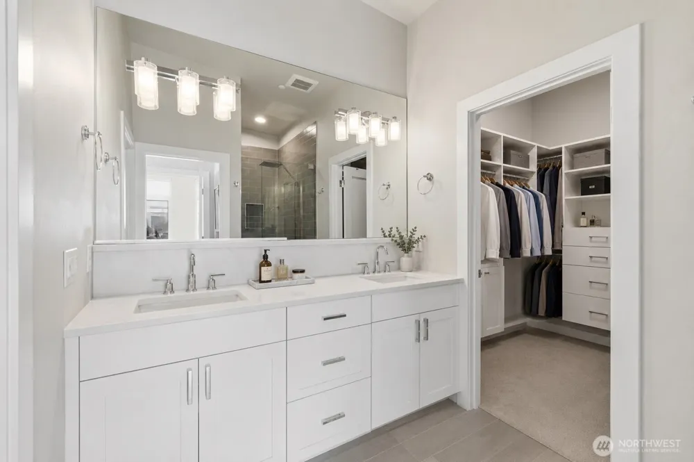 4033 129th Place SE Bellevue, WA 98006