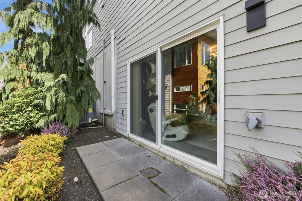 4033 129th Place SE Bellevue, WA 98006
