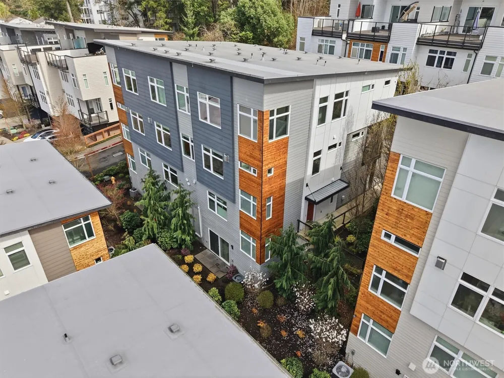 4033 129th Place SE Bellevue, WA 98006