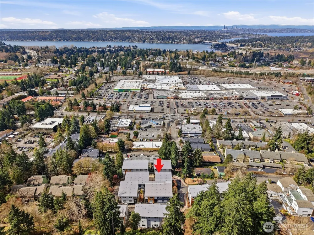 4033 129th Place SE Bellevue, WA 98006