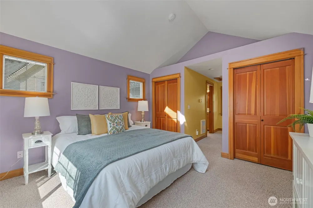 15741 Dayton Avenue ##11 Shoreline, WA 98133