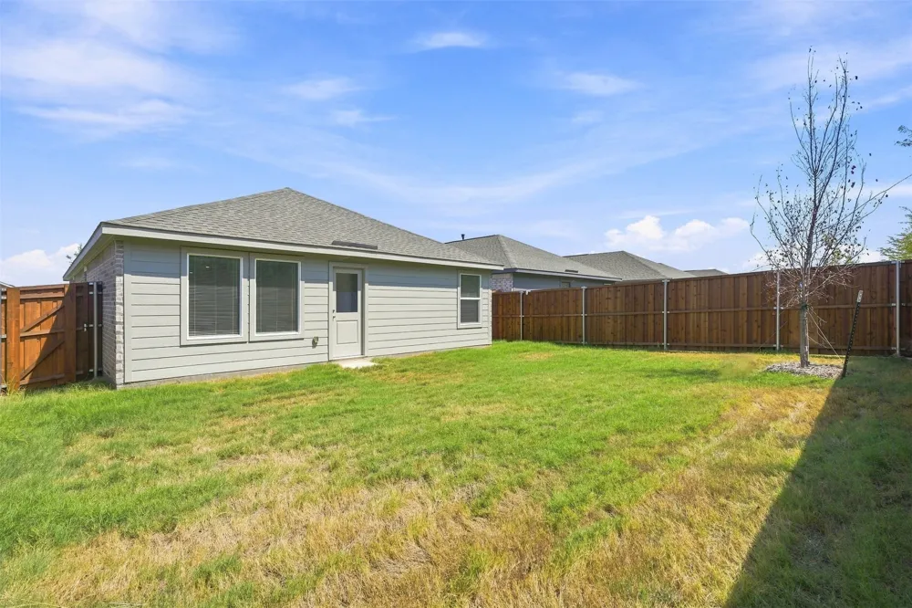 1636 Elliott Road Howe, TX 75459