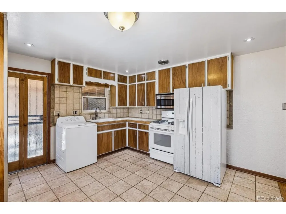 3300 W 22nd Avenue Denver, CO 80211