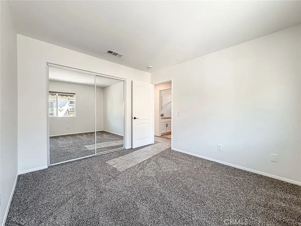 16724 Tim Lane Van Nuys, CA 91406