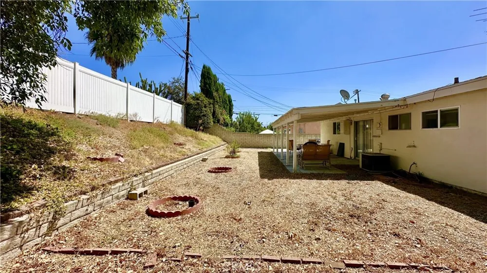 16409 Flanders Granada Hills, CA 91344