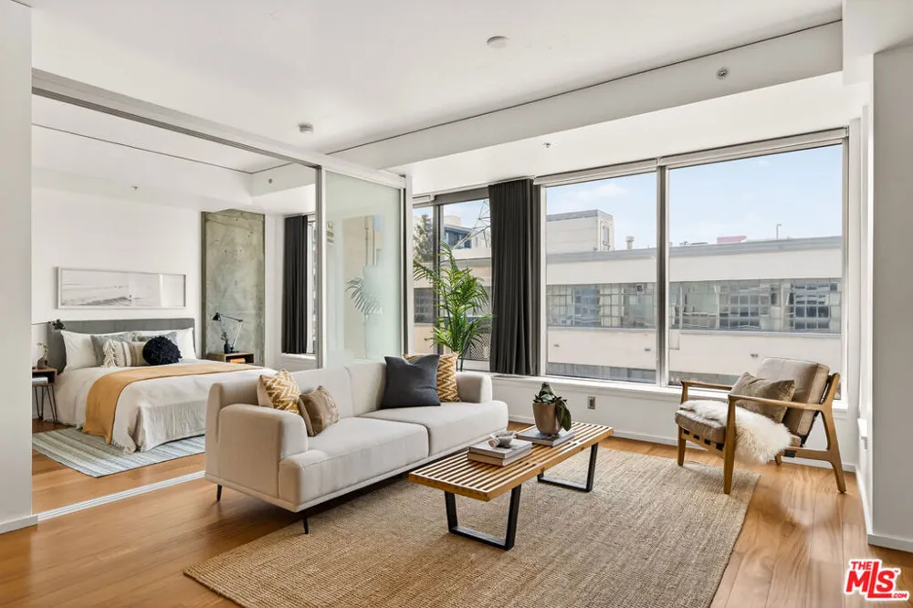 1155 S Grand Avenue #403 Los Angeles, CA 90015