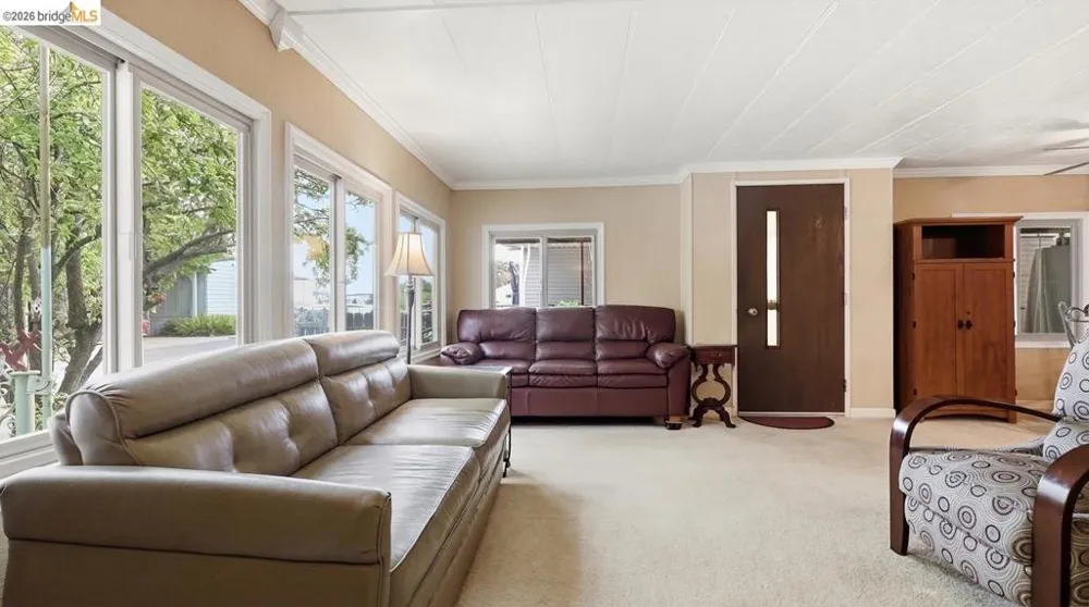 1742 W Harbor Drive Isleton, CA 95641