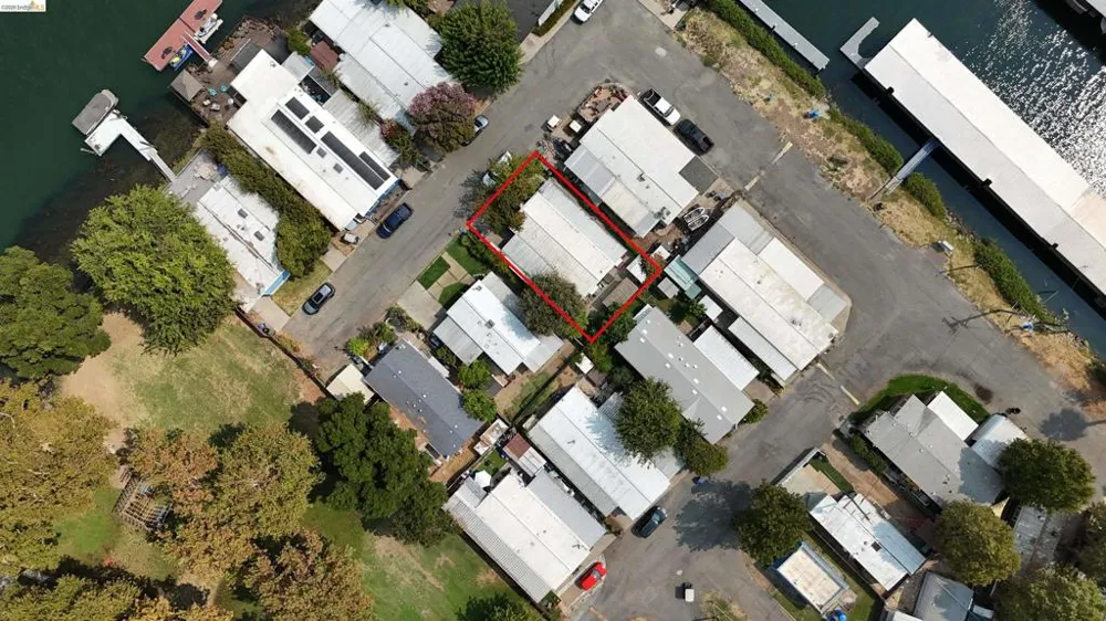 1742 W Harbor Drive Isleton, CA 95641